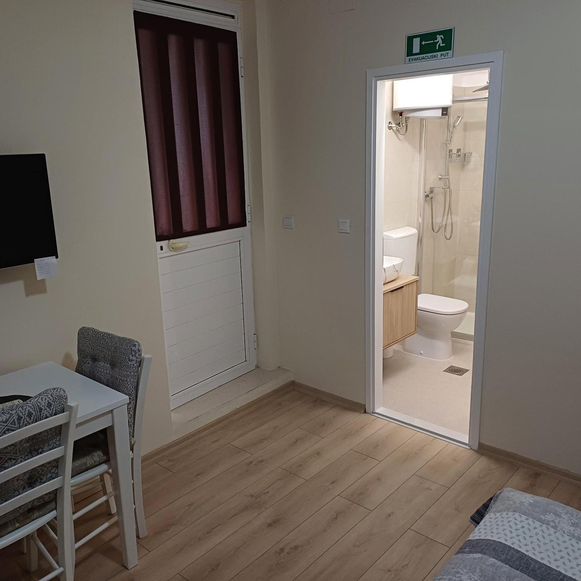 Rooms Kvestic Ragusa Esterno foto